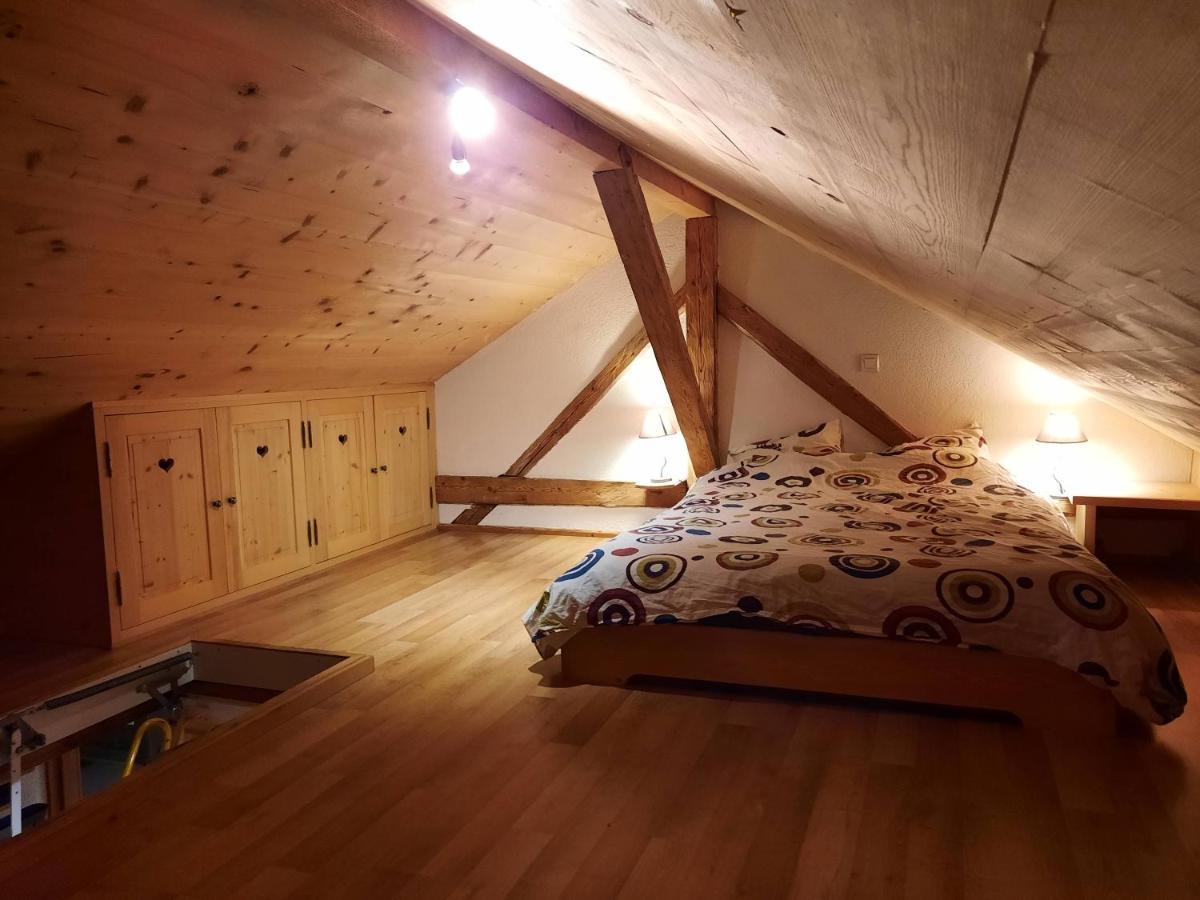 Le Petit Caboin Guest House Seytroux ภายนอก รูปภาพ