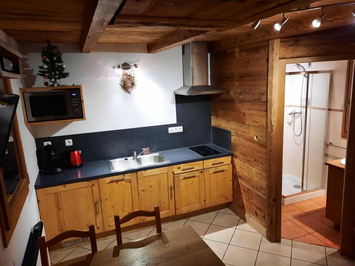 Le Petit Caboin Guest House Seytroux ภายนอก รูปภาพ